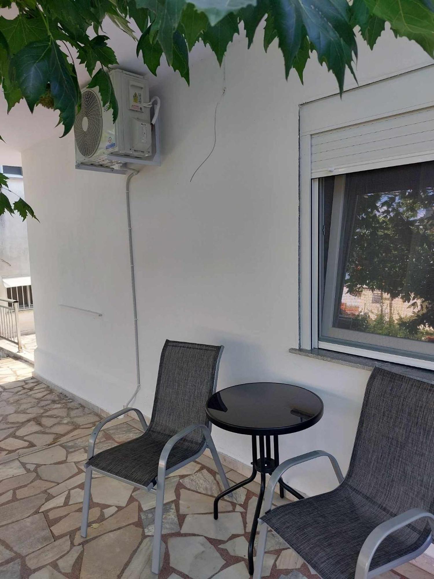 με όλες τις ανέσεις